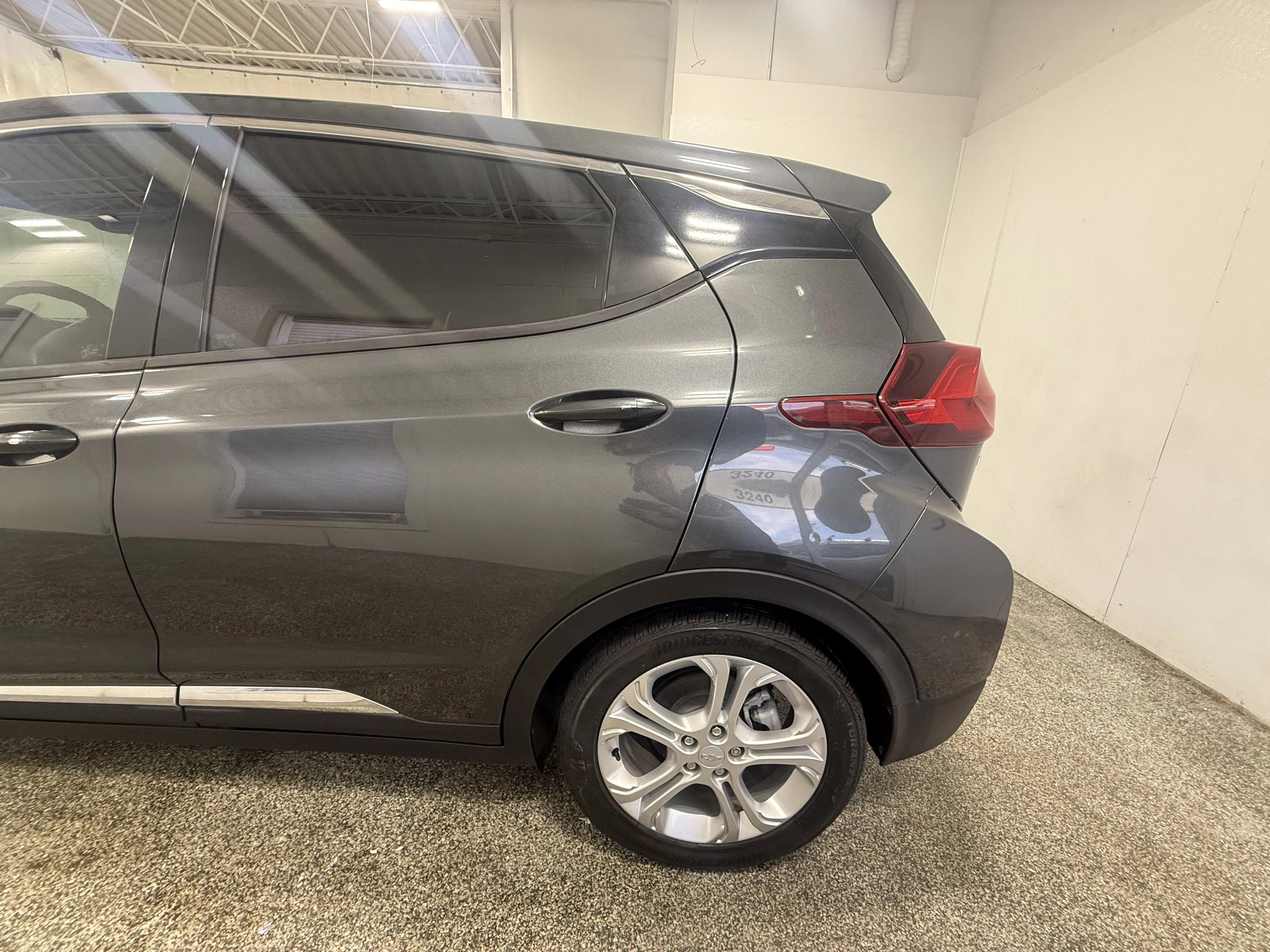 Used 2018 Nightfall Gray Metallic Chevrolet LT image 5