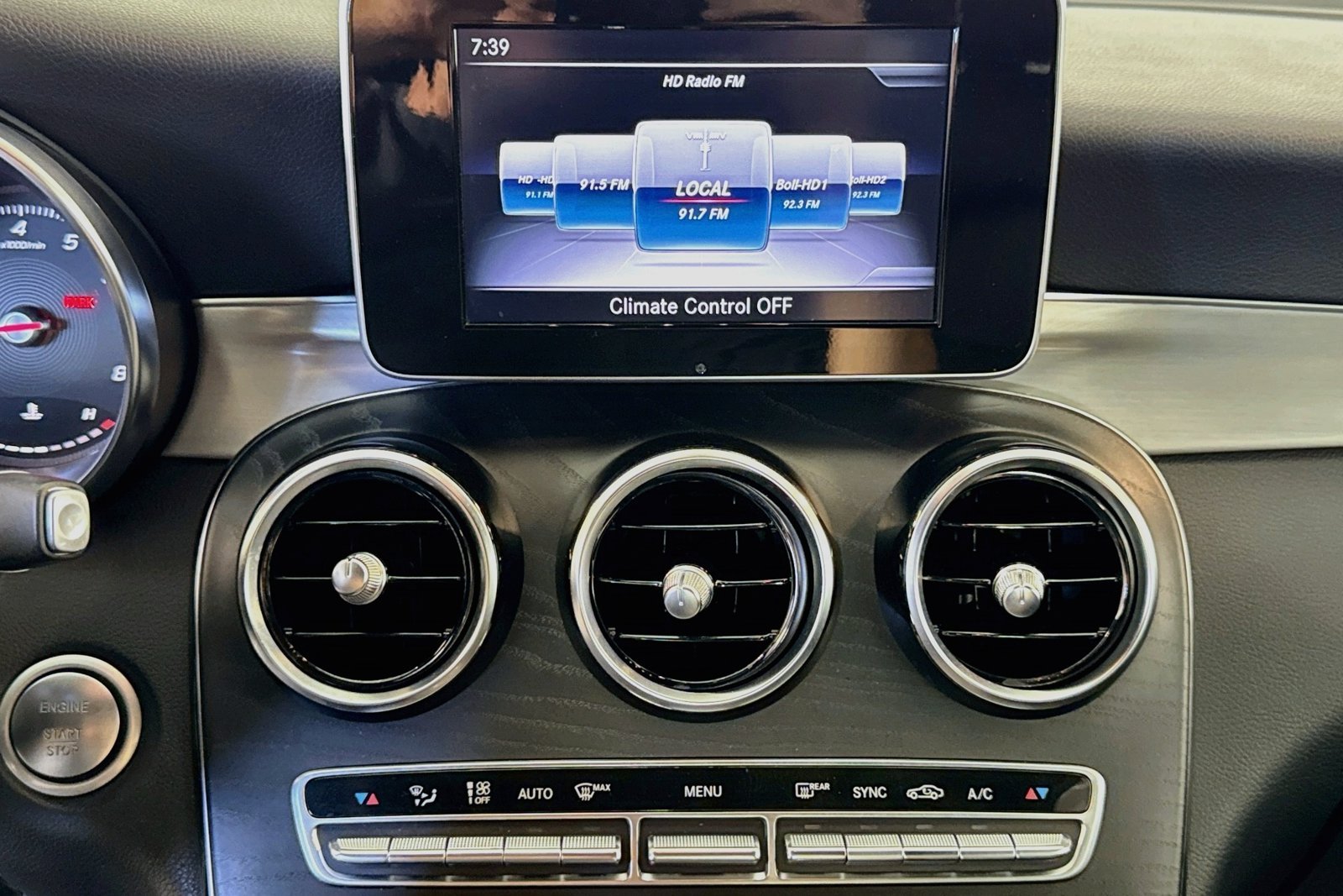 Used 2019 Mojave Silver Metallic Mercedes-Benz GLC 300 image 15