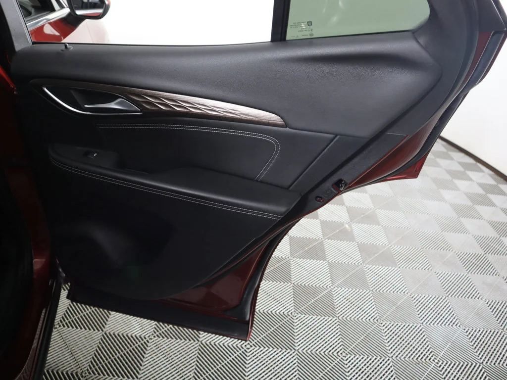 Used 2023 Cinnabar Metallic Buick Avenir image 33