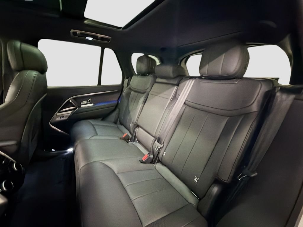 2025 Land Rover Range Rover SE - Photo 25