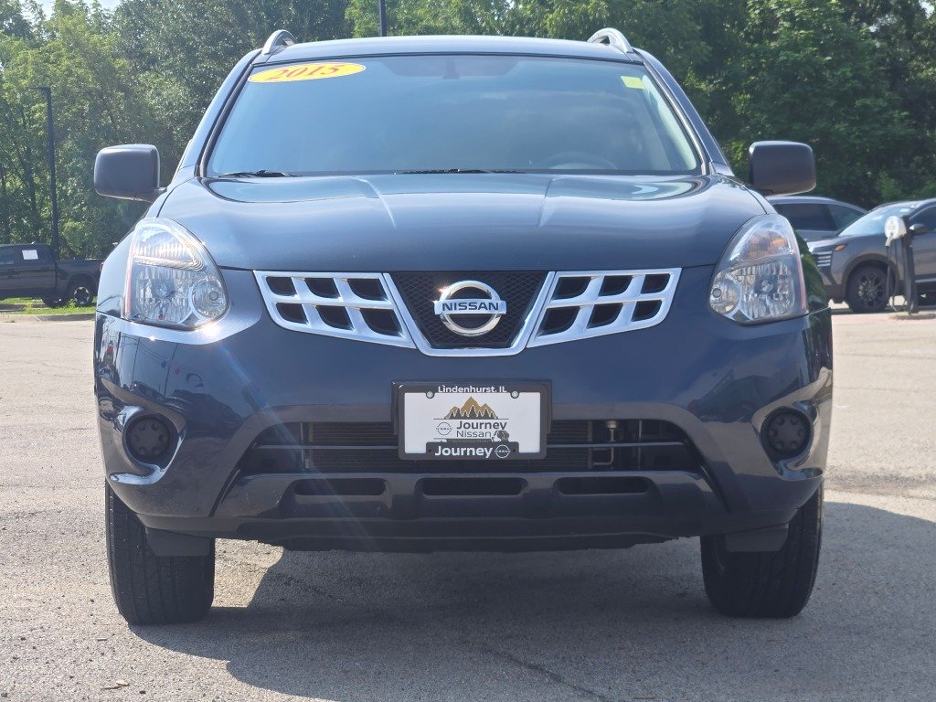 Used 2015 Blue Nissan S image 3