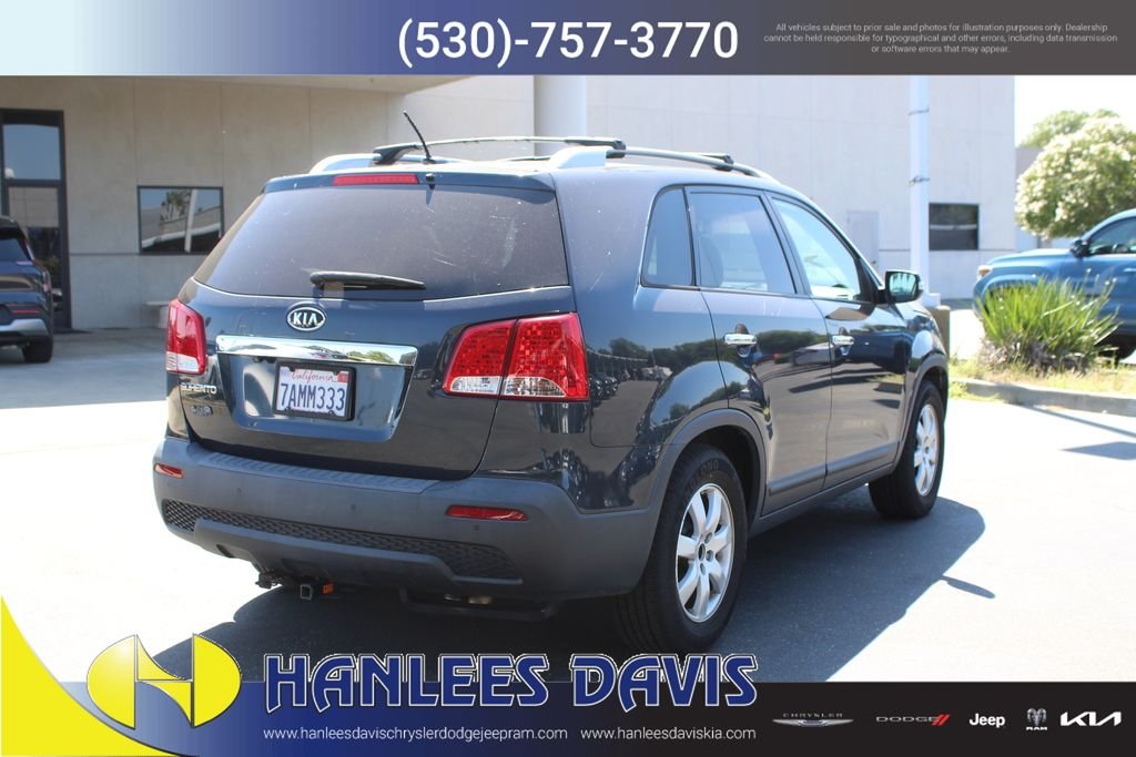 Used 2012 Black Kia LX image 7