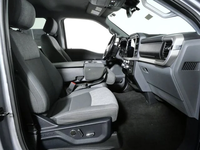Used 2021 Silver Ford XLT image 13