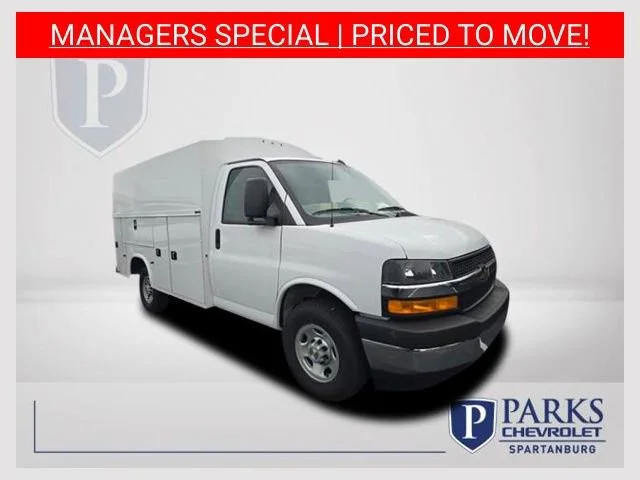 2025 Chevrolet Express 3500 139" WB's photo