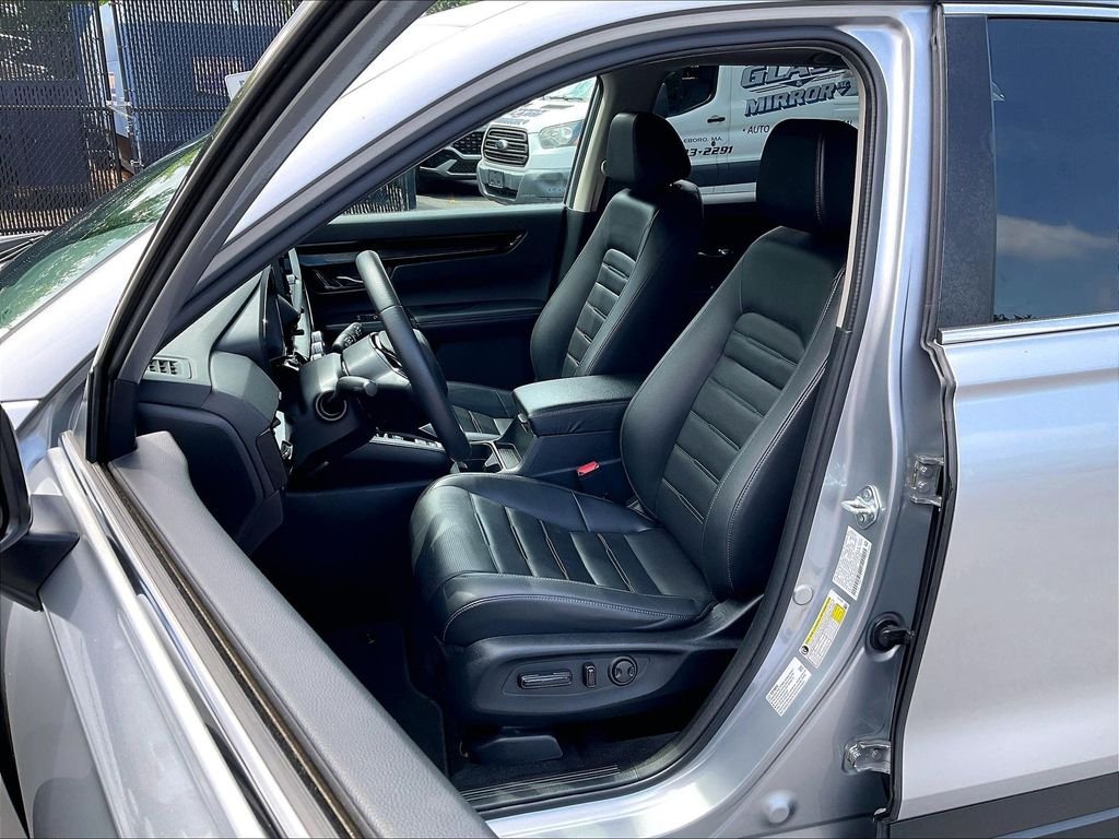 Used 2024 Silver Honda EX-L image 10