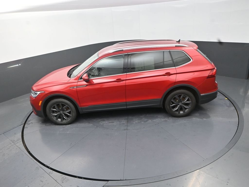 Used 2023 Red Volkswagen 2.0T SE image 16