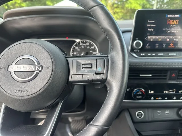 Used 2023 Silver Nissan SV image 18