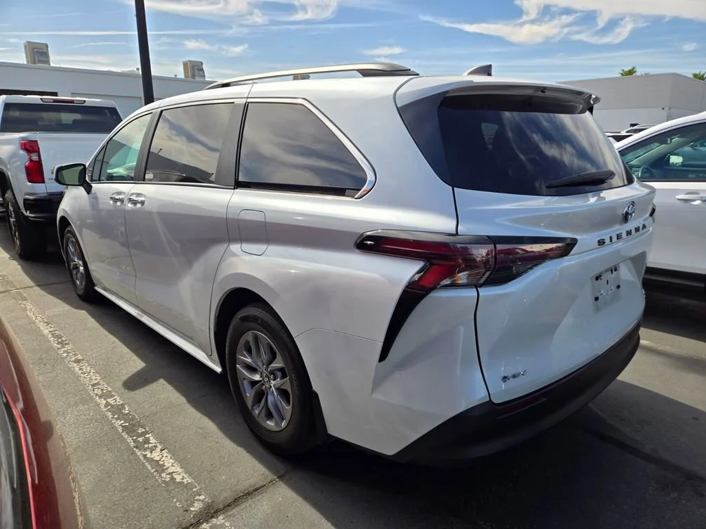 Used 2025 Wind Chill Pearl Toyota XLE image 2