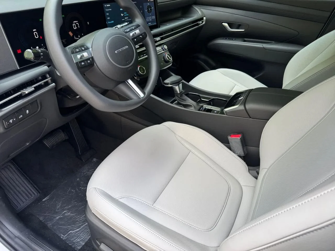 New 2026 White Hyundai SEL AWD image 6