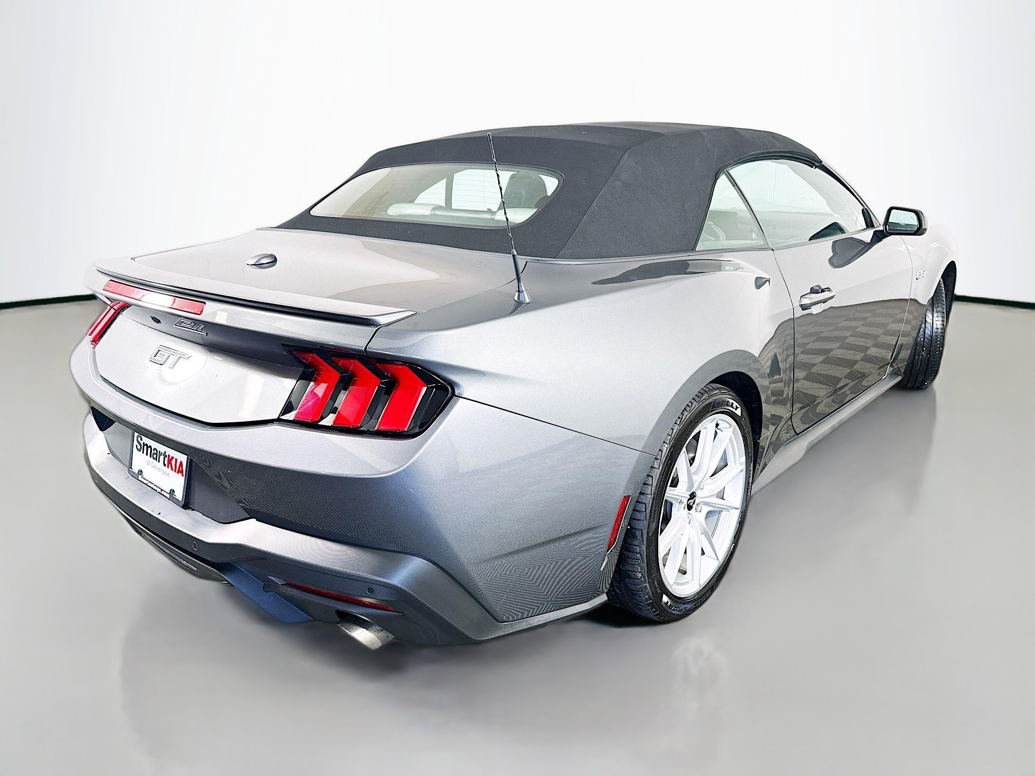 Used 2024 Gray Metallic Ford GT Premium image 8