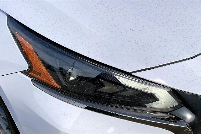 Used 2024 Gray Nissan 2.0 SR image 27