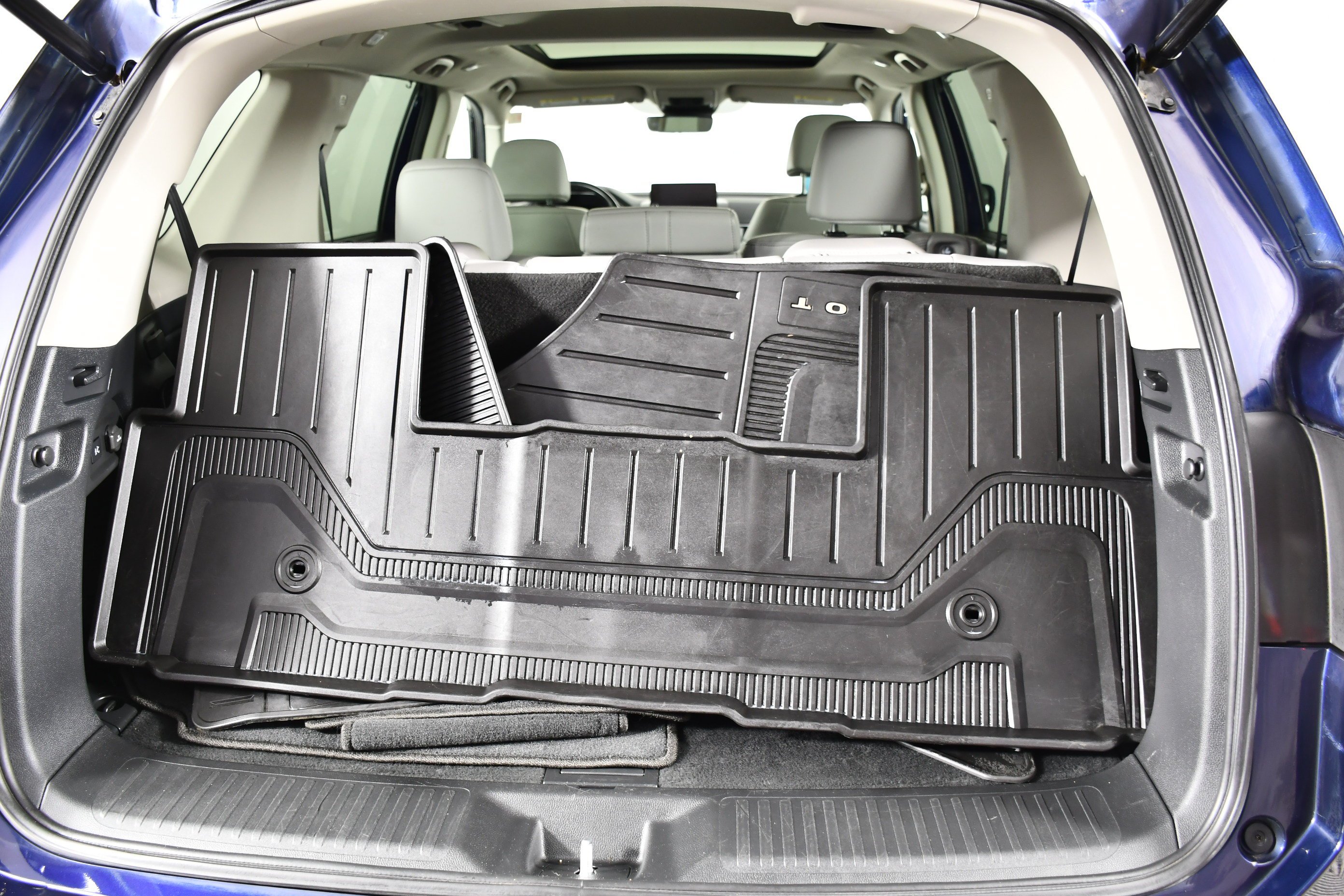 Used 2025 Obsidian Blue Pearl Honda Touring image 50
