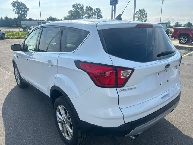 Used 2019 Oxford White Ford SE image 7