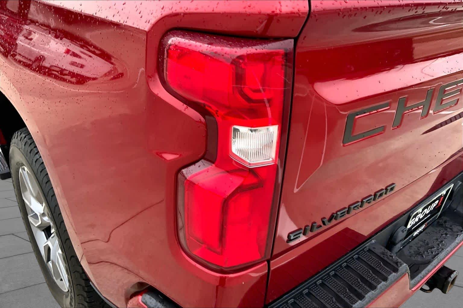 Used 2021 CHERRY RED TINTCOAT Chevrolet RST image 27