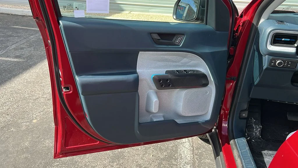 New 2026 Ruby Red Metallic Tinted Clearcoat Ford XLT image 12