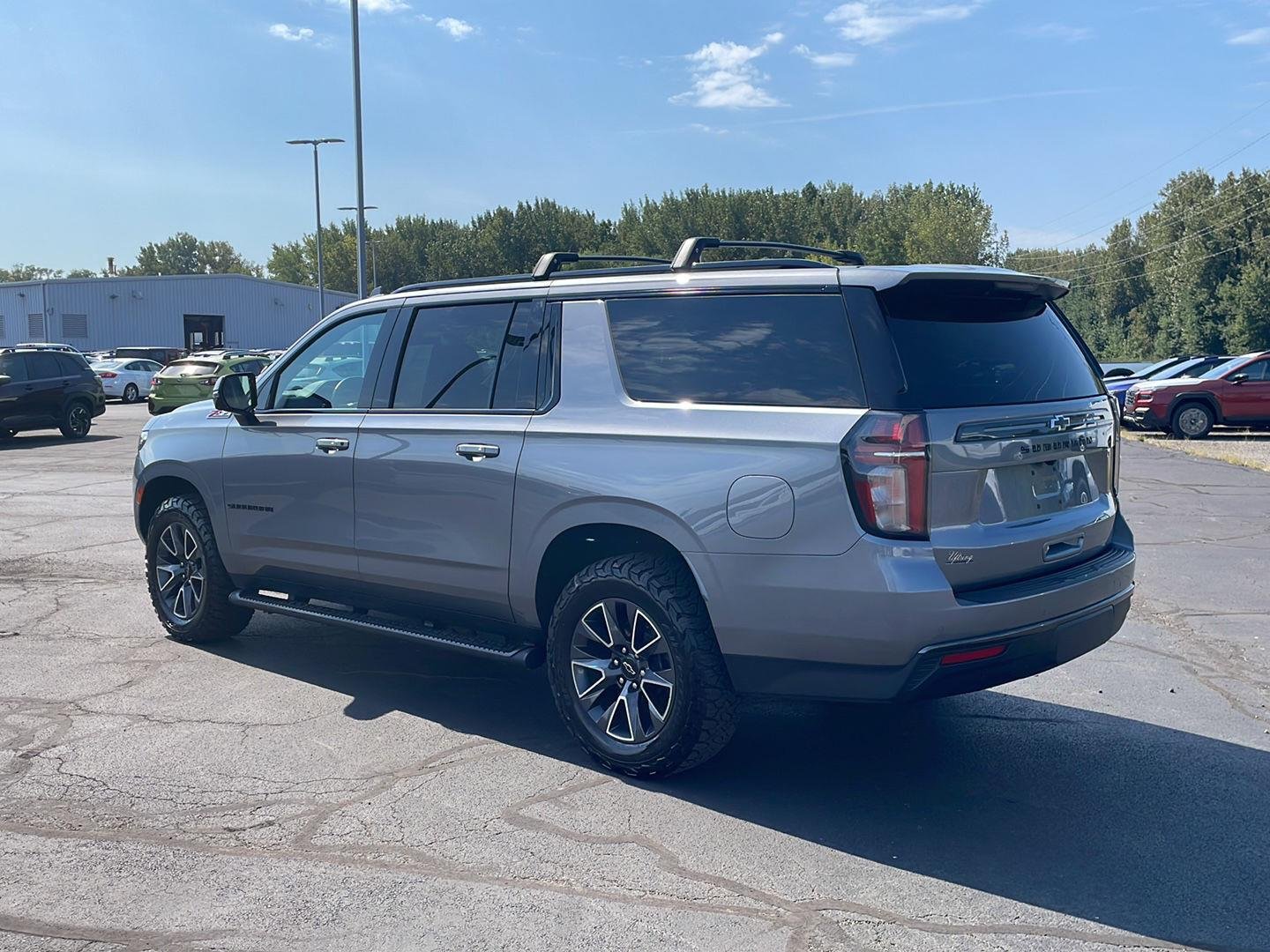 Used 2021 Satin Steel Metallic Chevrolet Z71 image 3