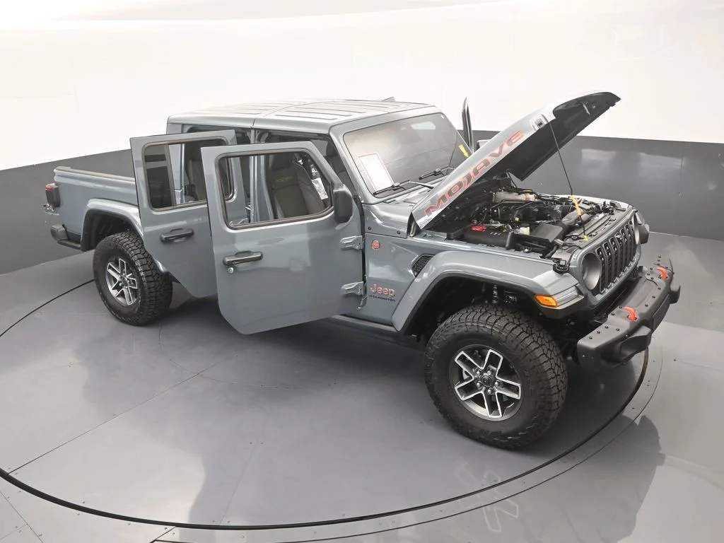 Used 2026 Anvil Clearcoat Jeep Mojave X image 77