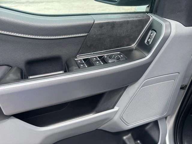 Used 2025 Silver Ford XLT image 11