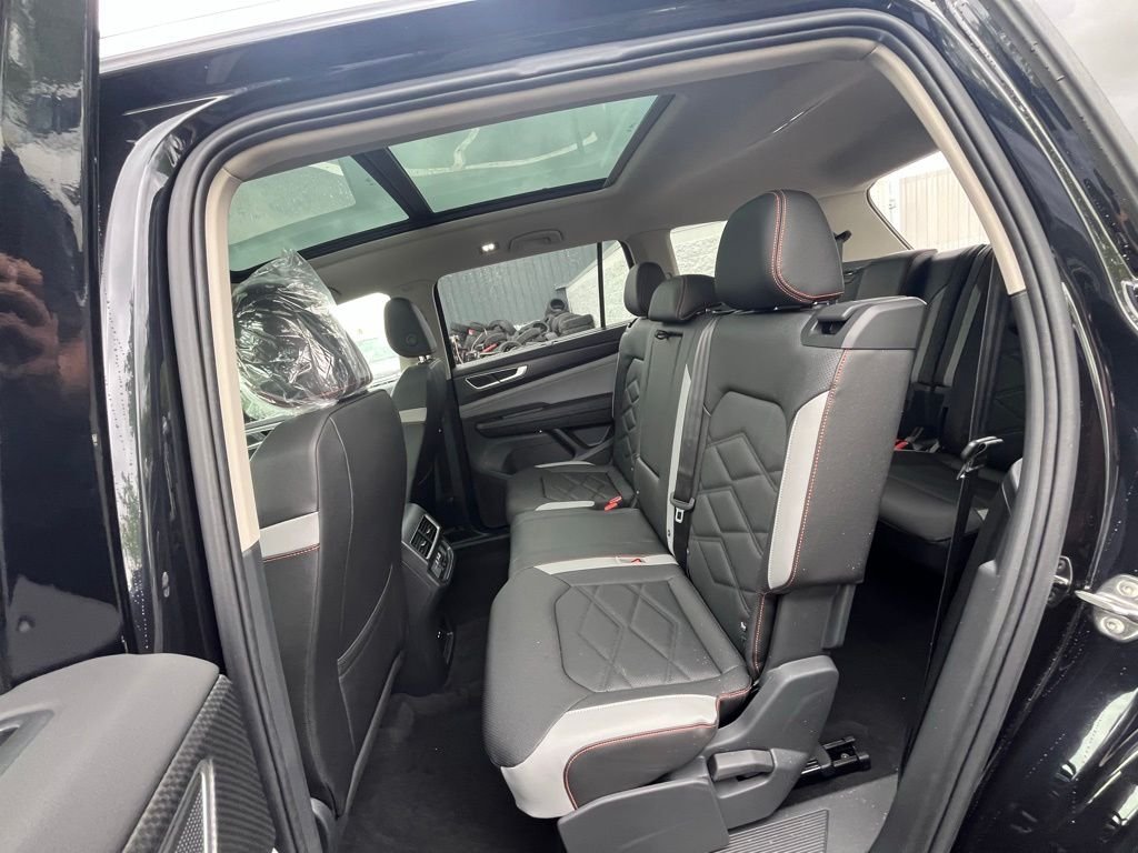 New 2026 Black Volkswagen 2.0T Peak Edition image 22