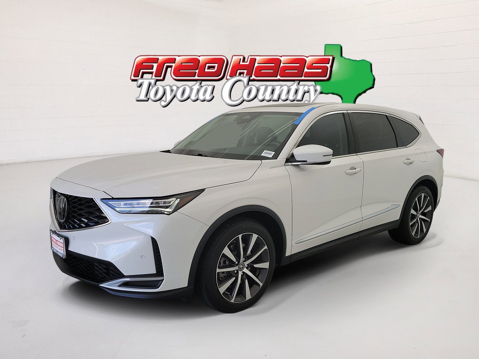 Used 2025 Platinum White Pearl Acura Technology Package image 1