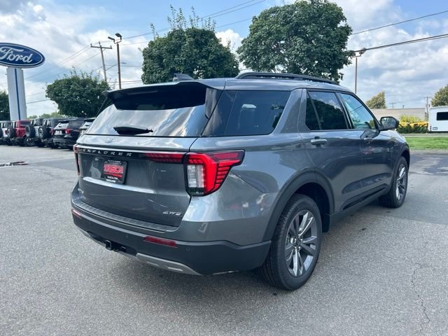 New 2026 Gray Ford Active image 7