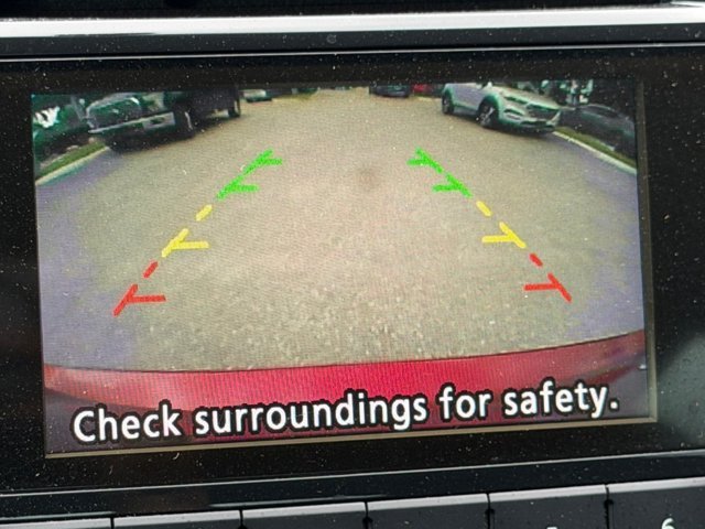 Used 2015 Red Nissan 2.5 S image 29