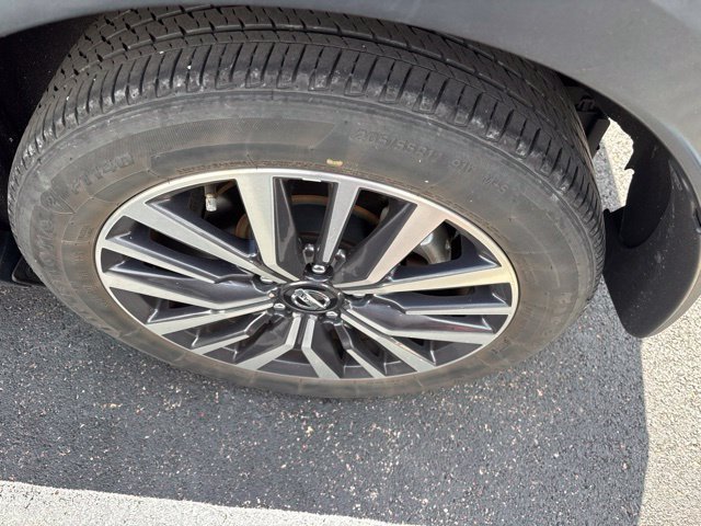Used 2021 Red Nissan SV image 5