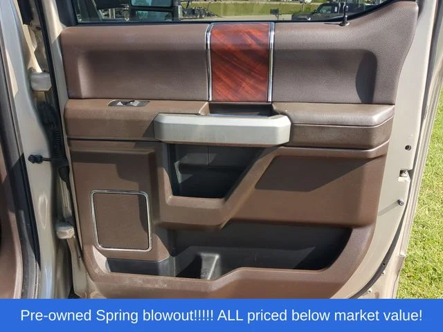 Used 2017  Ford King Ranch image 43