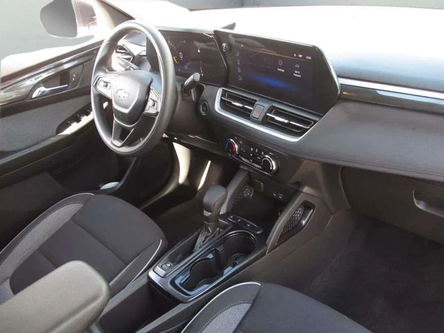 Used 2026 Summit White Chevrolet LS image 6