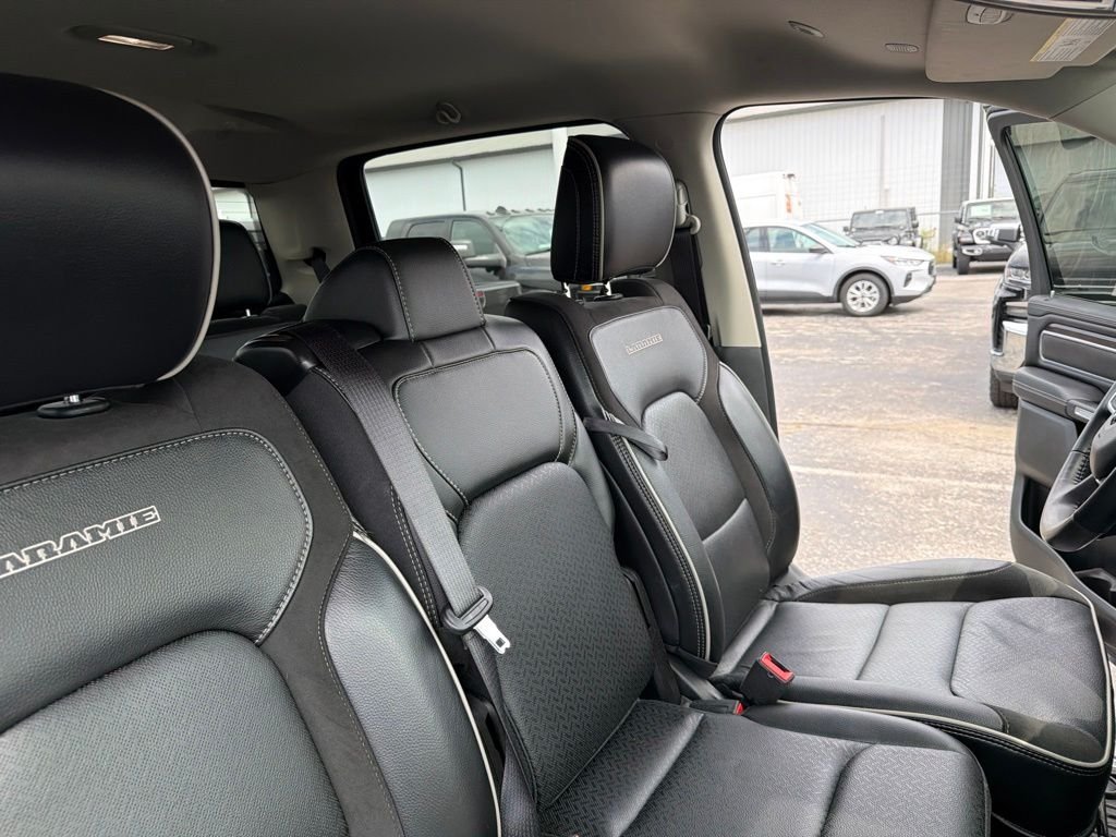 Used 2022 Black Ram Laramie image 37