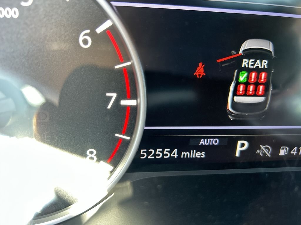 Used 2024  Nissan SV image 17