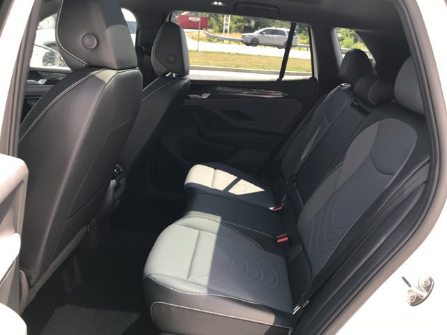 New 2026 Opal White Pearl Volkswagen SE R-Line Black image 23