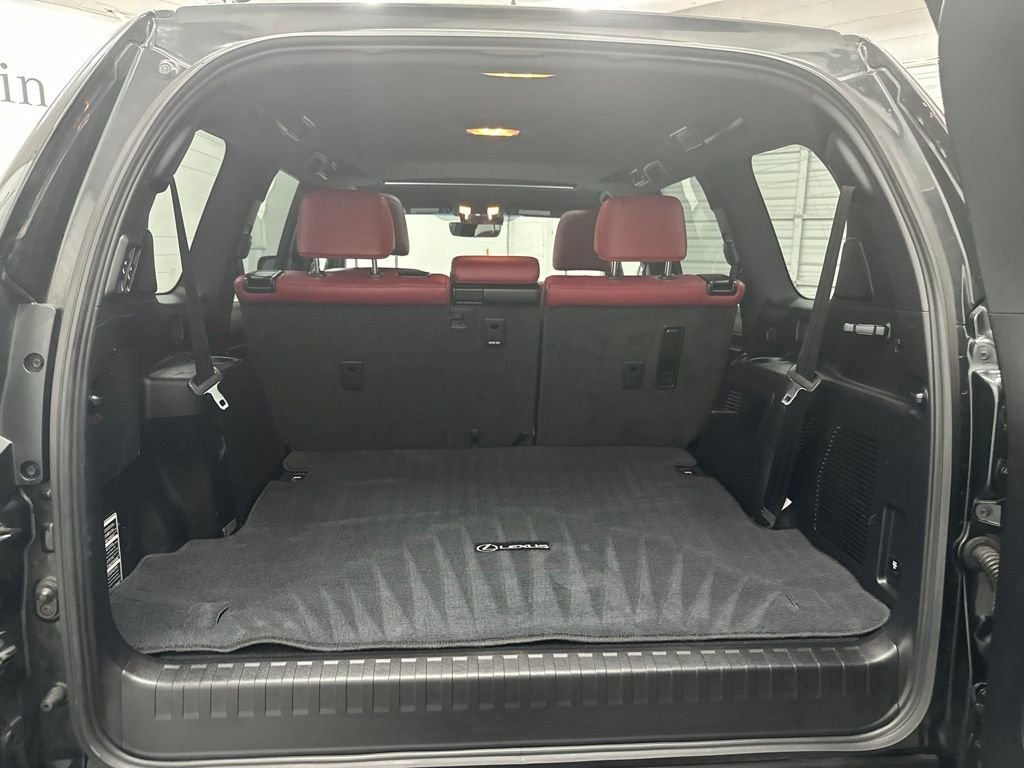 Used 2022 Black Lexus 460 Luxury image 29