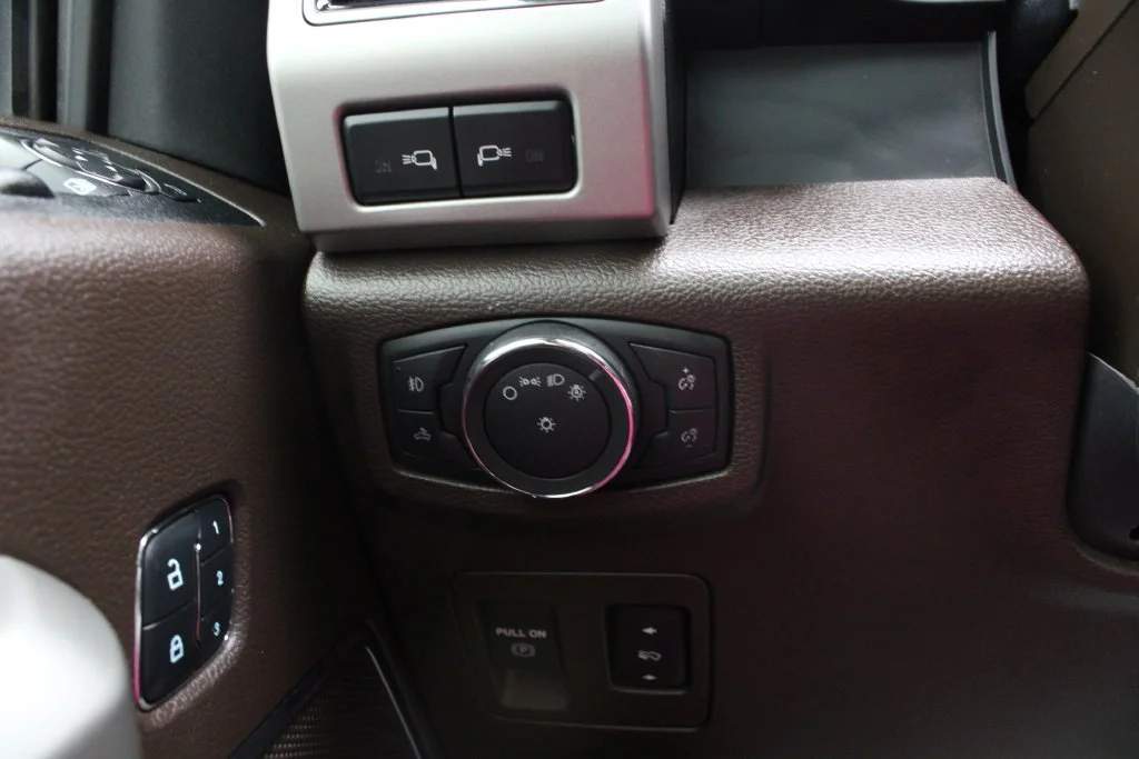 Used 2018 White Ford King Ranch image 10