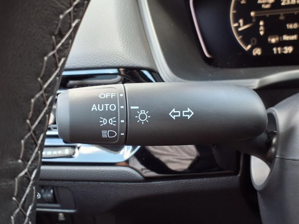 2025 Honda Civic Hatchback Sport - Photo 12