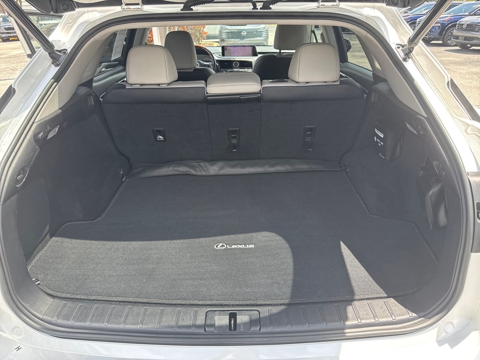 Used 2019 White Lexus 350 image 43