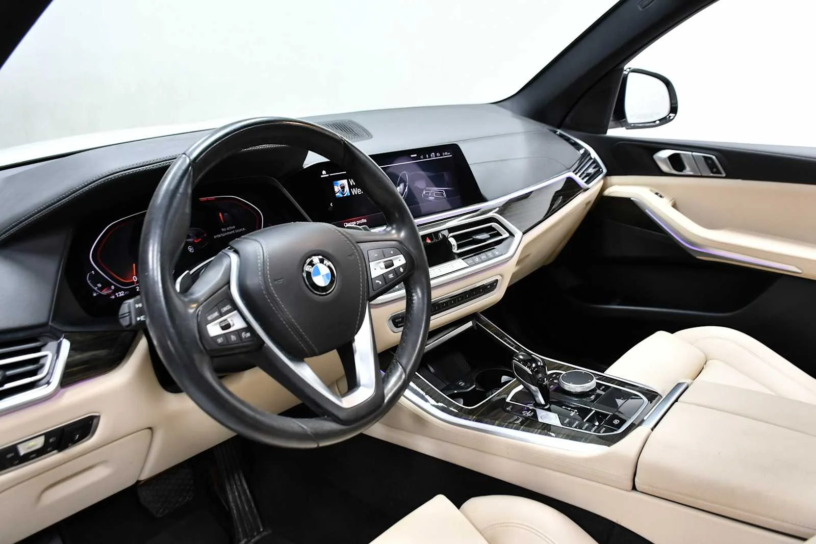 Used 2020 Alpine White BMW sDrive40i image 13