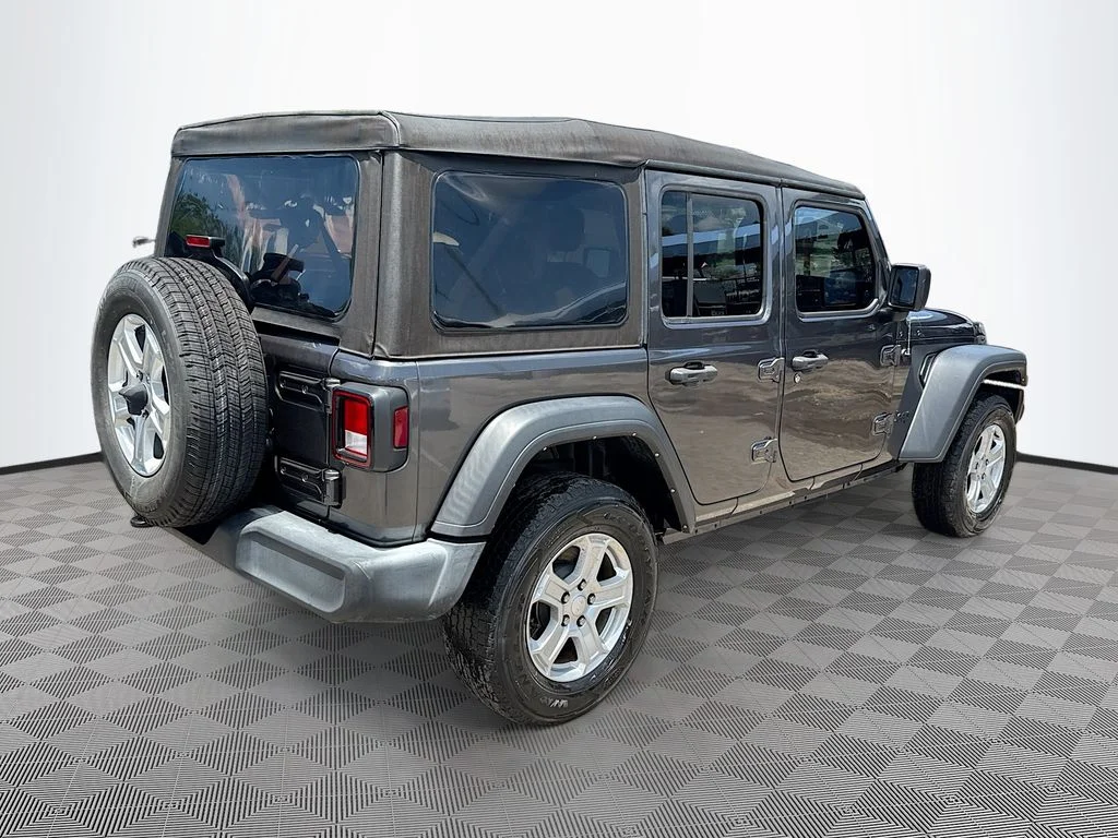 Used 2022 Gray Jeep Unlimited Sport S image 6