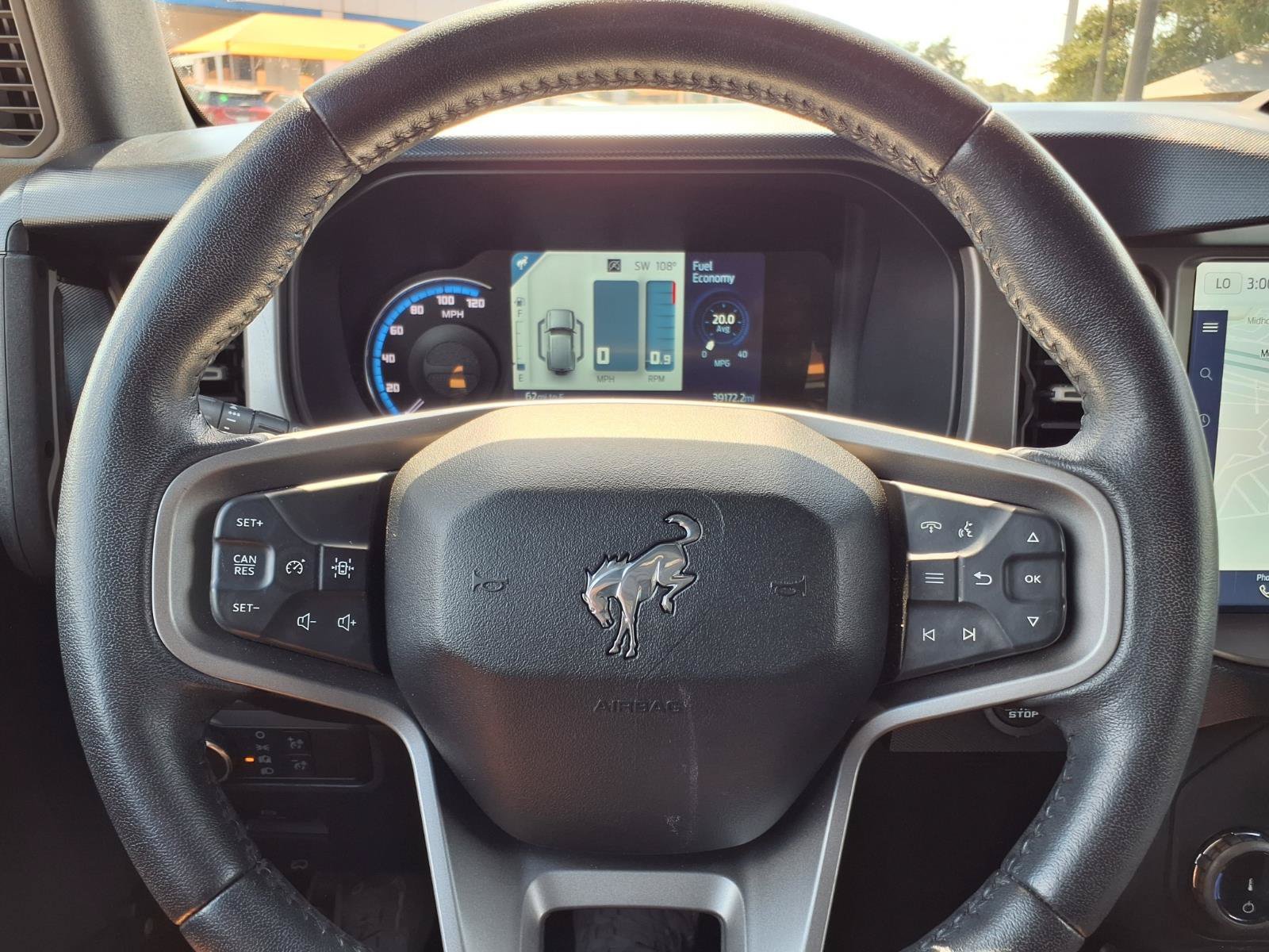 Used 2022 White Ford  image 24
