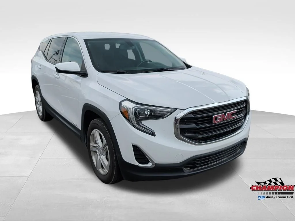 Used 2019 White GMC SLE image 8