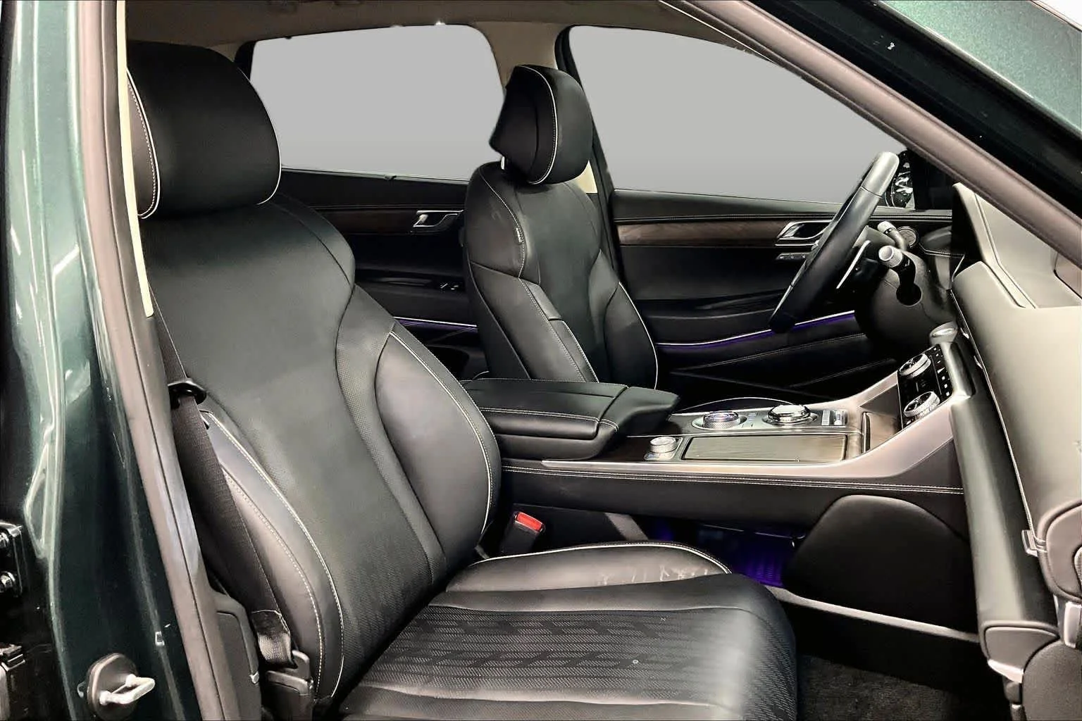 Pre-Owned 2023 Genesis GV80