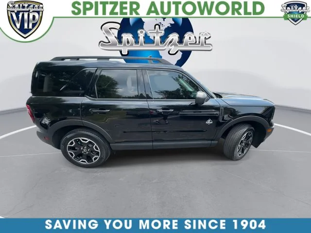 Used 2025 Black Ford Outer Banks image 11