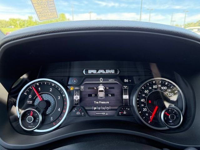 2026 RAM 2500 Tradesman/Black Express - Photo 9