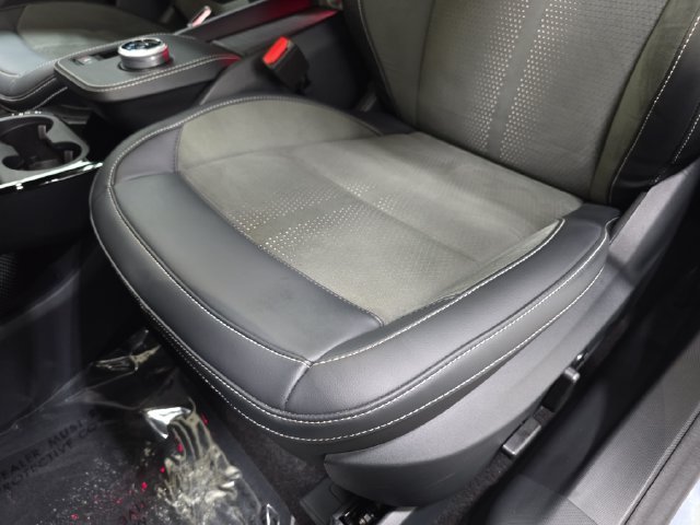 Used 2024 Gray Ford GT image 27