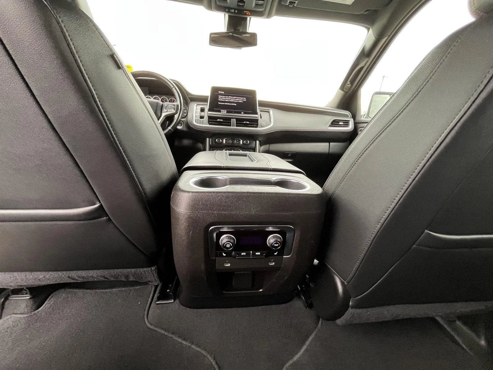 2021 Chevrolet Suburban RST - Photo 11
