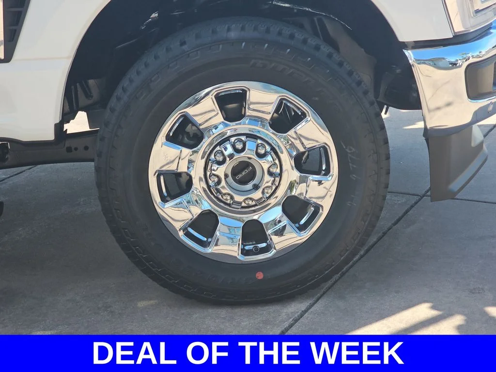 New 2026 Star White Metallic Tri-Coat Ford F-250® King Ranch® image 39