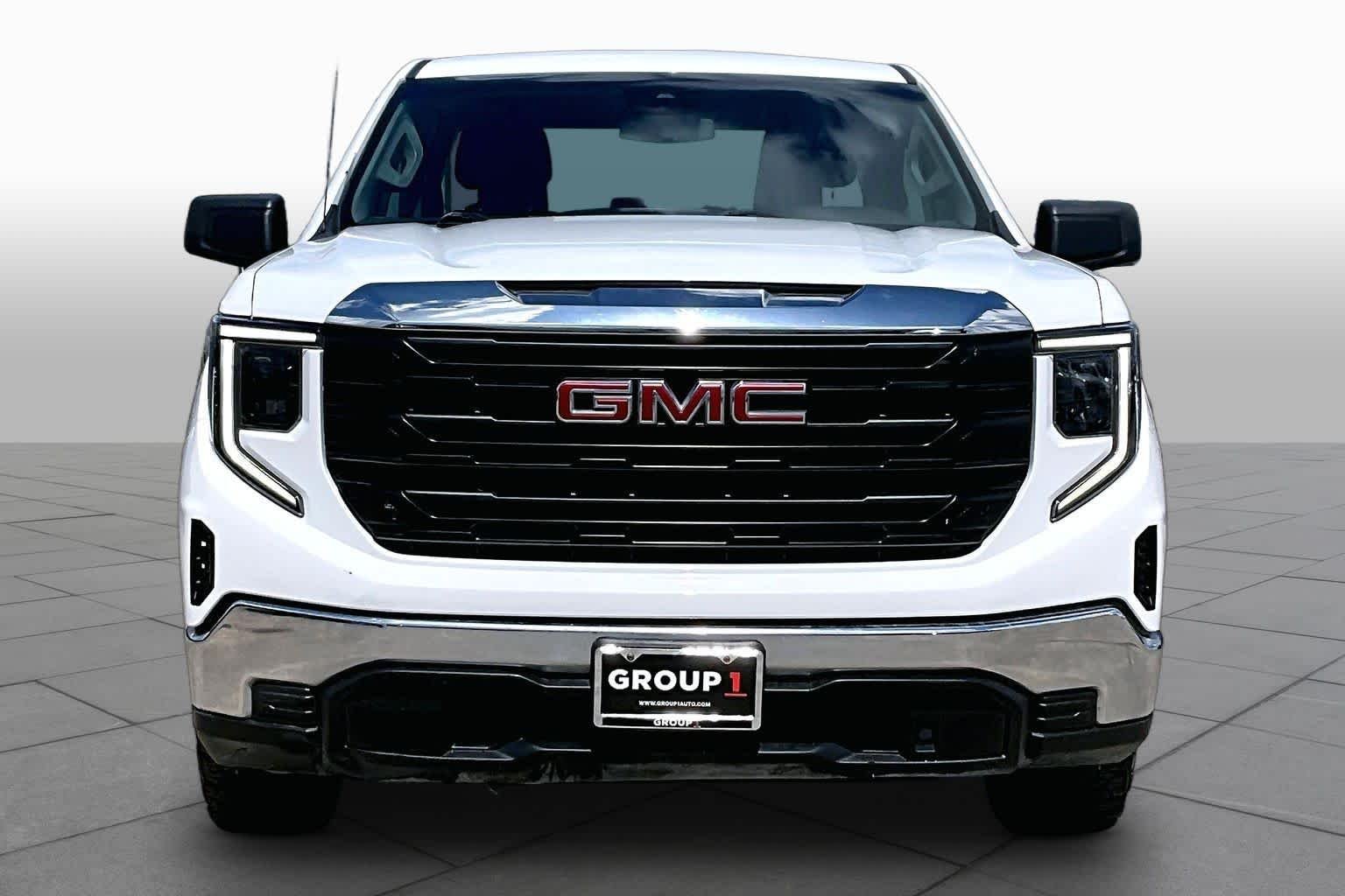 Used 2023 Summit White GMC Pro image 4