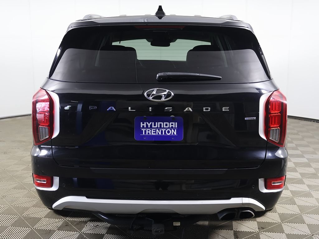 Used 2021 Black Hyundai Limited image 19