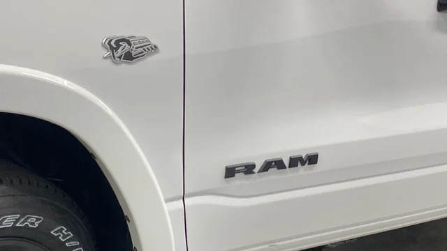 New 2026 Bright White Clear-Coat Exterior Paint RAM Big Horn/Lone Star image 44