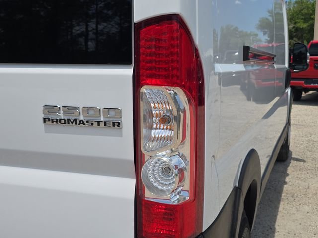 Used 2023 White Ram High Roof image 9
